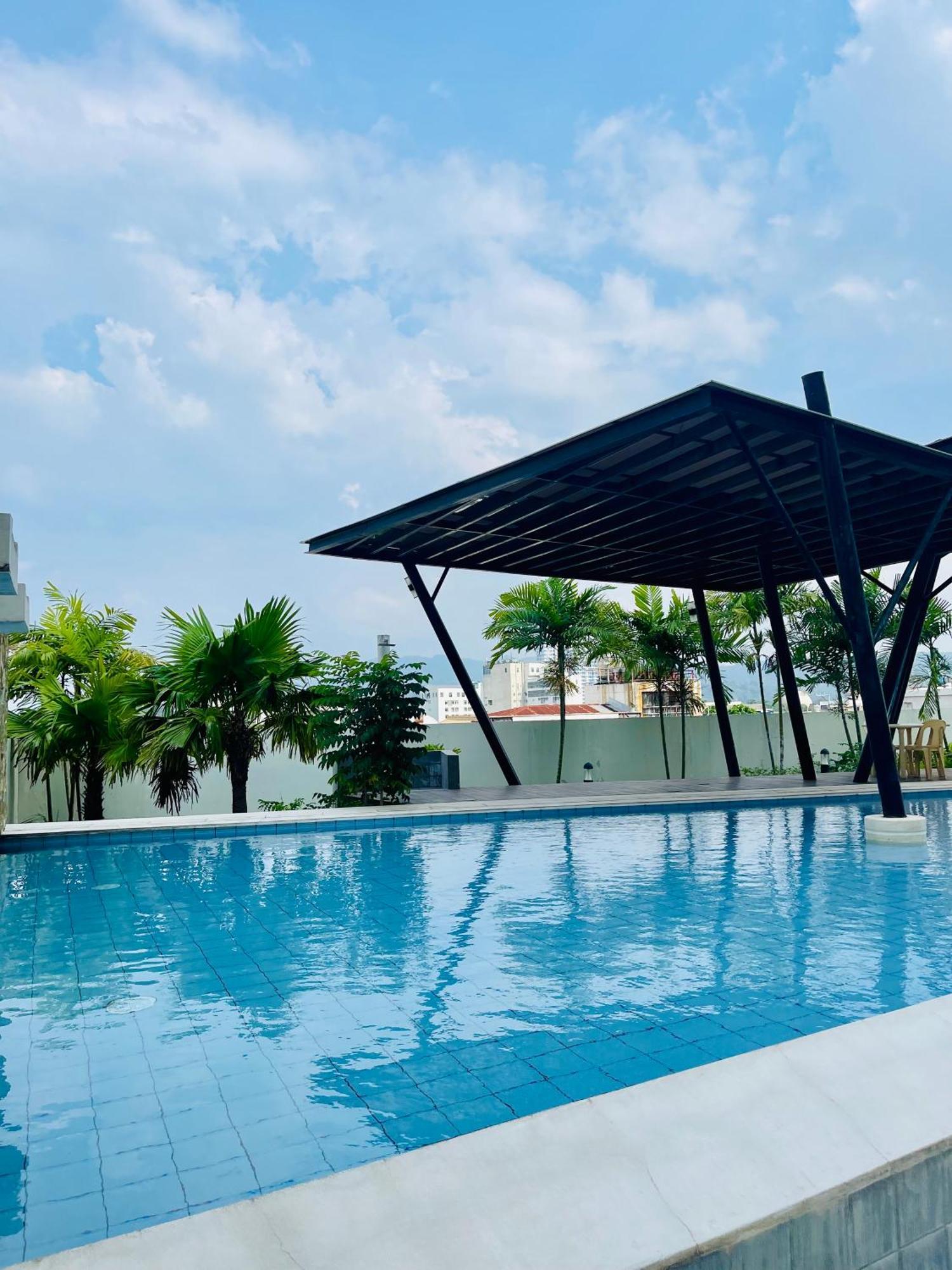 2-Bedroom Condo Unit With Balcony At Centrio Tower Beside Ayala Centrio Mall Downtown Cdo Кагаян-де-Оро Экстерьер фото