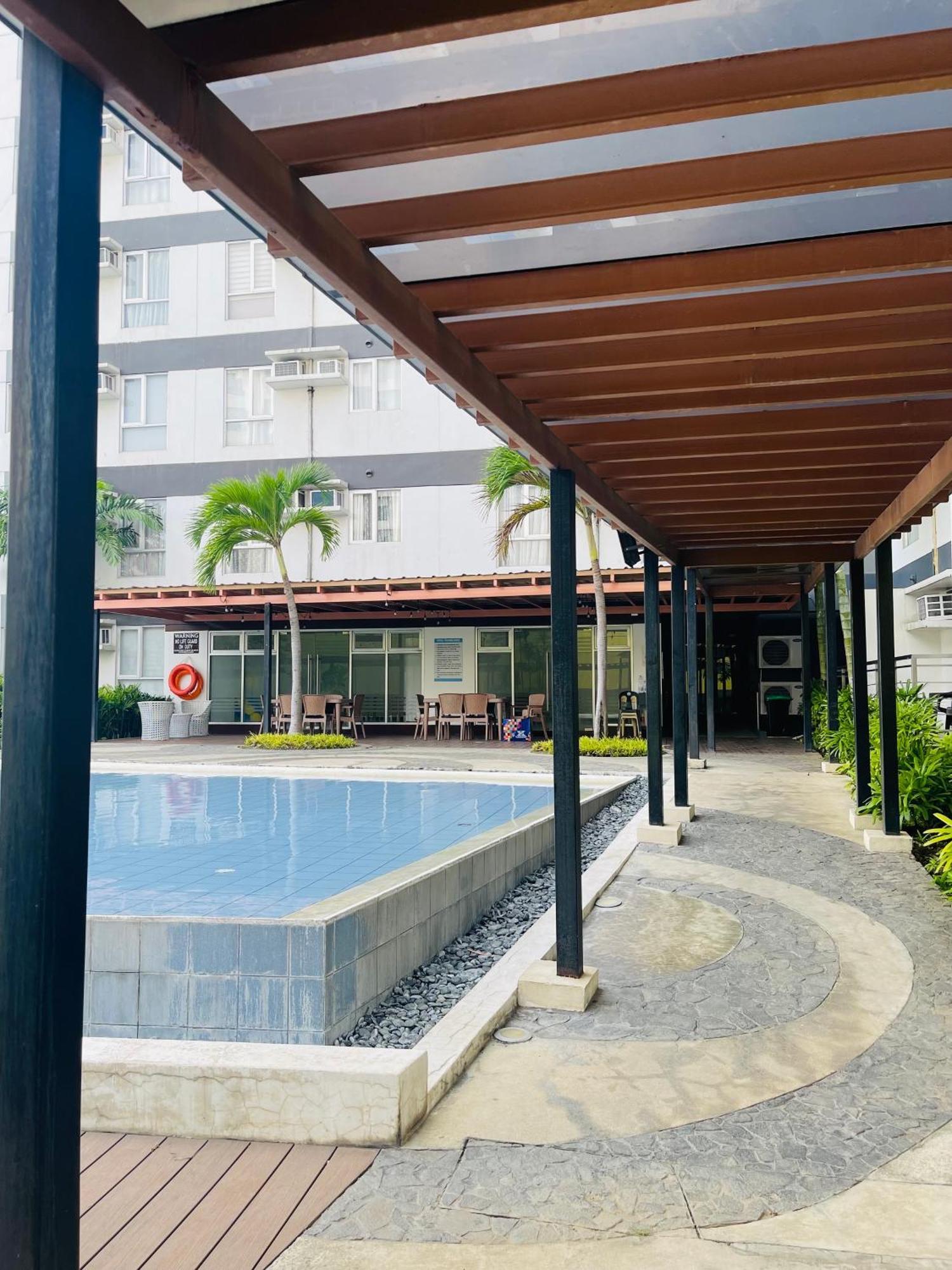 2-Bedroom Condo Unit With Balcony At Centrio Tower Beside Ayala Centrio Mall Downtown Cdo Кагаян-де-Оро Экстерьер фото
