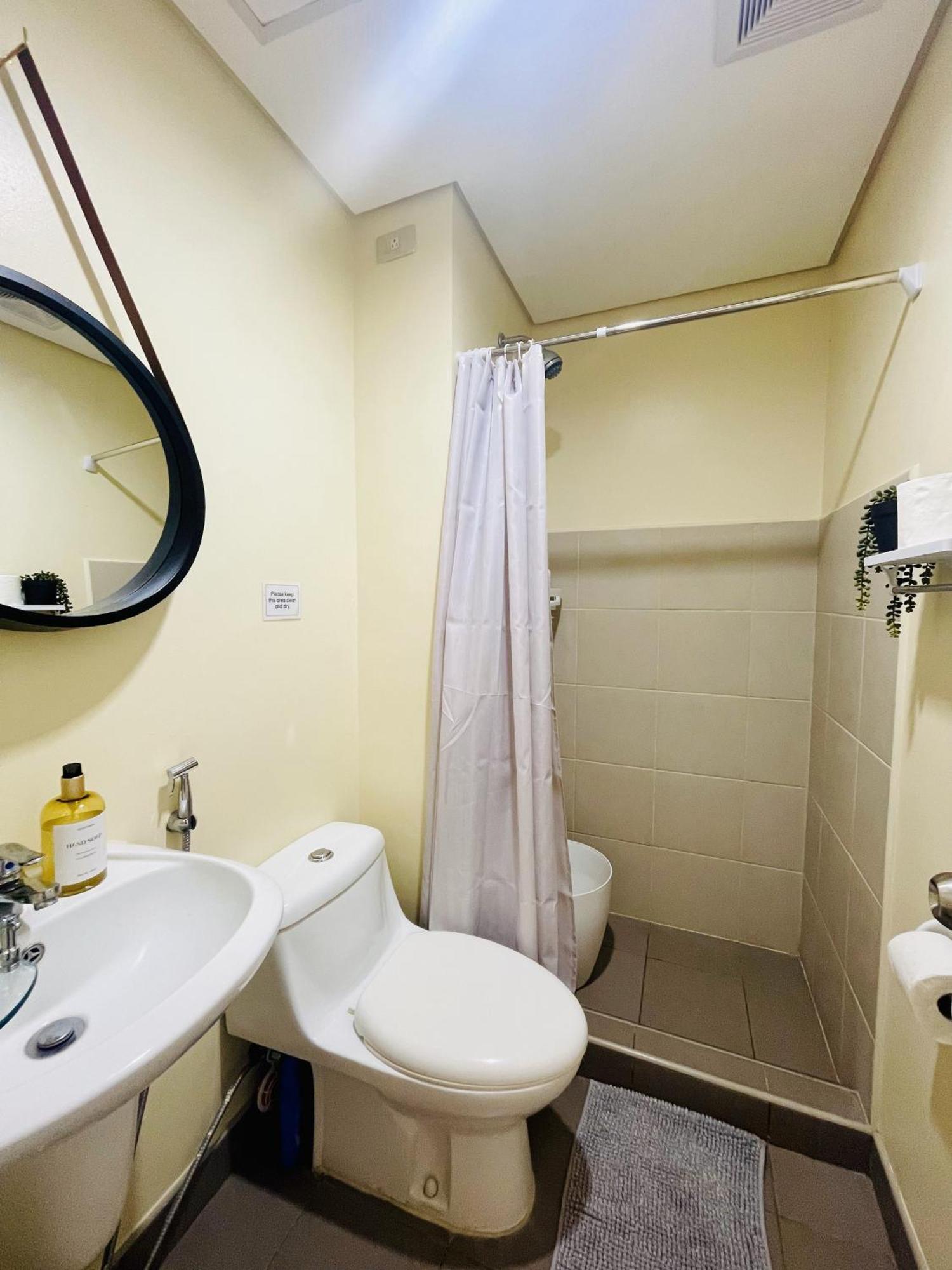 2-Bedroom Condo Unit With Balcony At Centrio Tower Beside Ayala Centrio Mall Downtown Cdo Кагаян-де-Оро Экстерьер фото