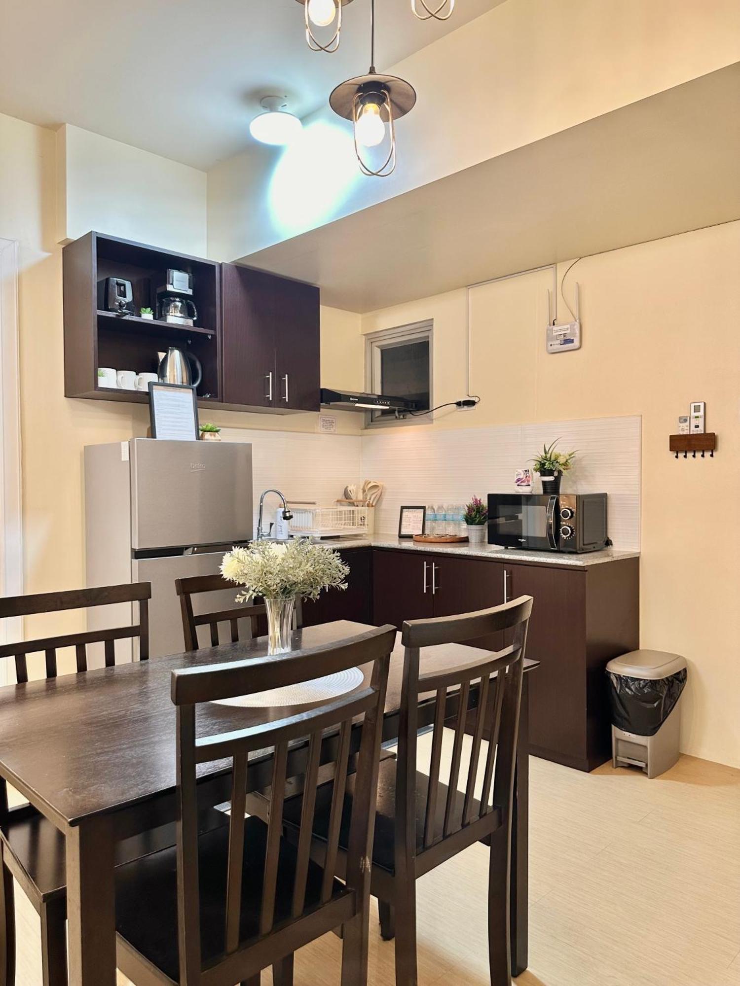 2-Bedroom Condo Unit With Balcony At Centrio Tower Beside Ayala Centrio Mall Downtown Cdo Кагаян-де-Оро Экстерьер фото