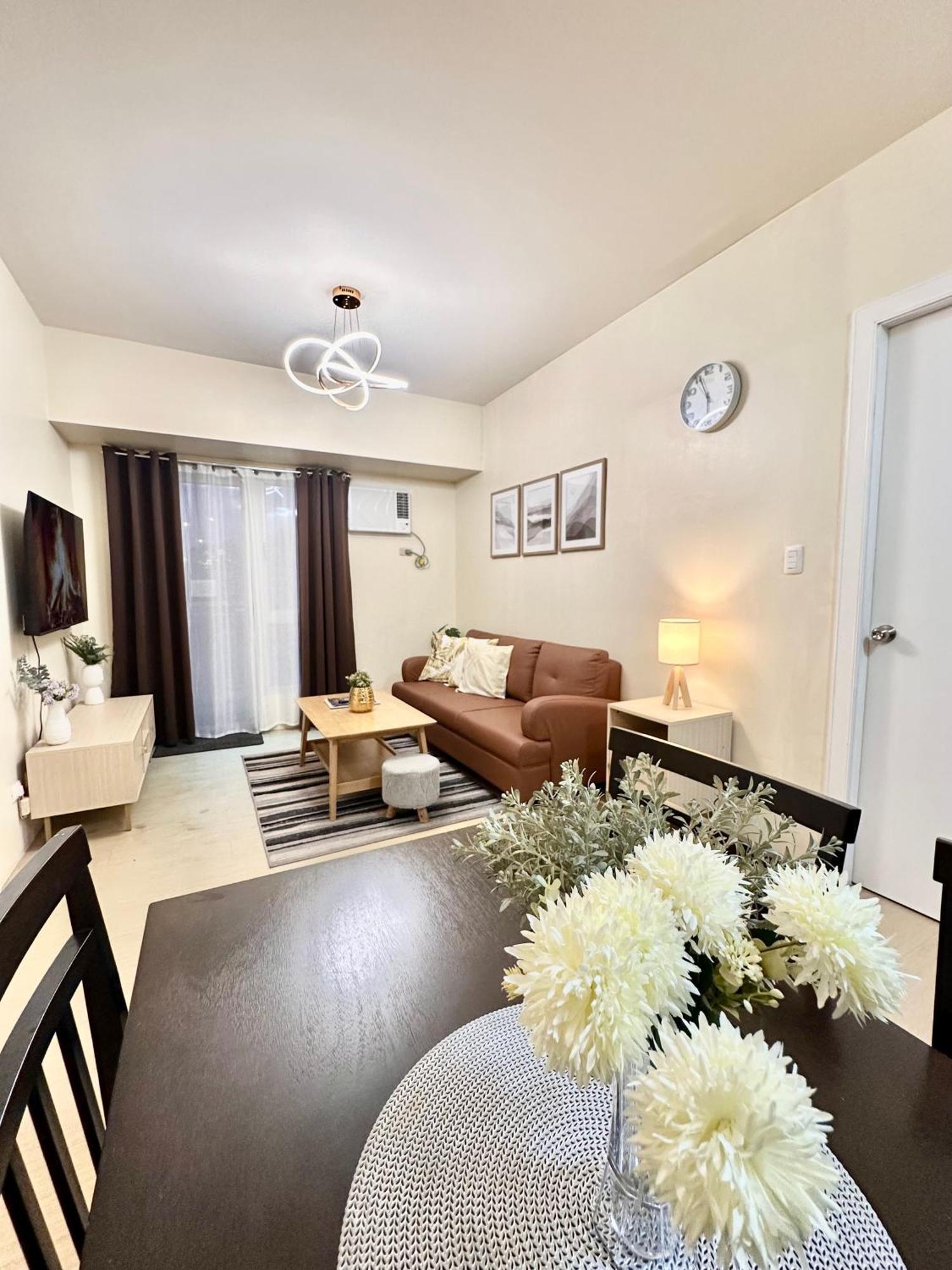 2-Bedroom Condo Unit With Balcony At Centrio Tower Beside Ayala Centrio Mall Downtown Cdo Кагаян-де-Оро Экстерьер фото