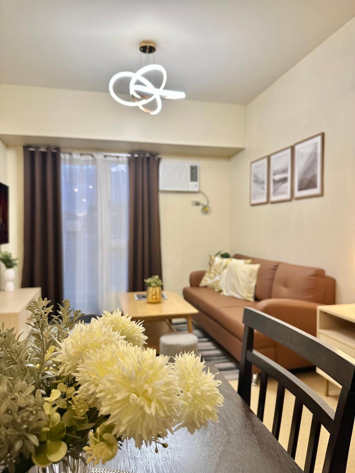 2-Bedroom Condo Unit With Balcony At Centrio Tower Beside Ayala Centrio Mall Downtown Cdo Кагаян-де-Оро Экстерьер фото