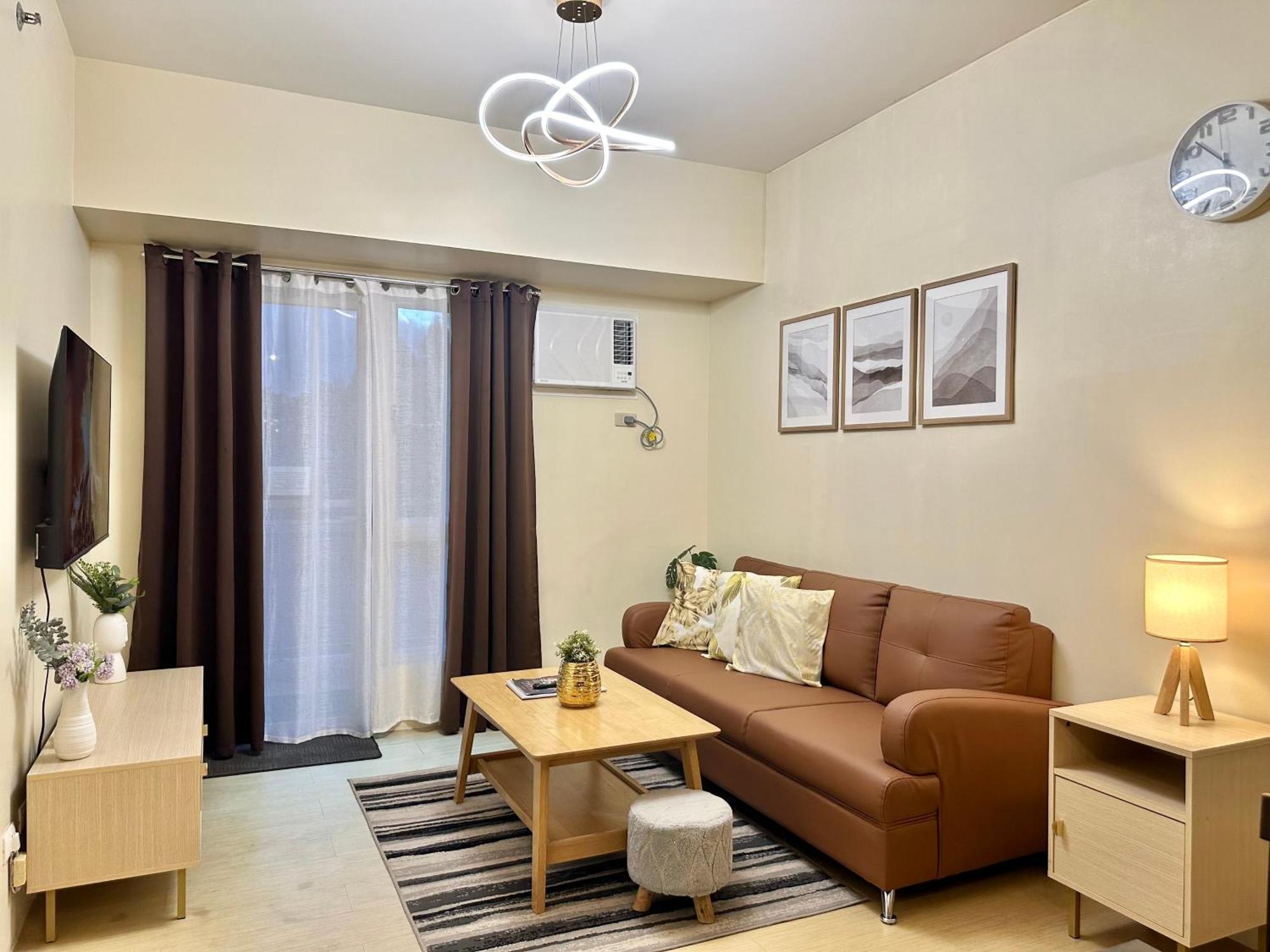 2-Bedroom Condo Unit With Balcony At Centrio Tower Beside Ayala Centrio Mall Downtown Cdo Кагаян-де-Оро Экстерьер фото