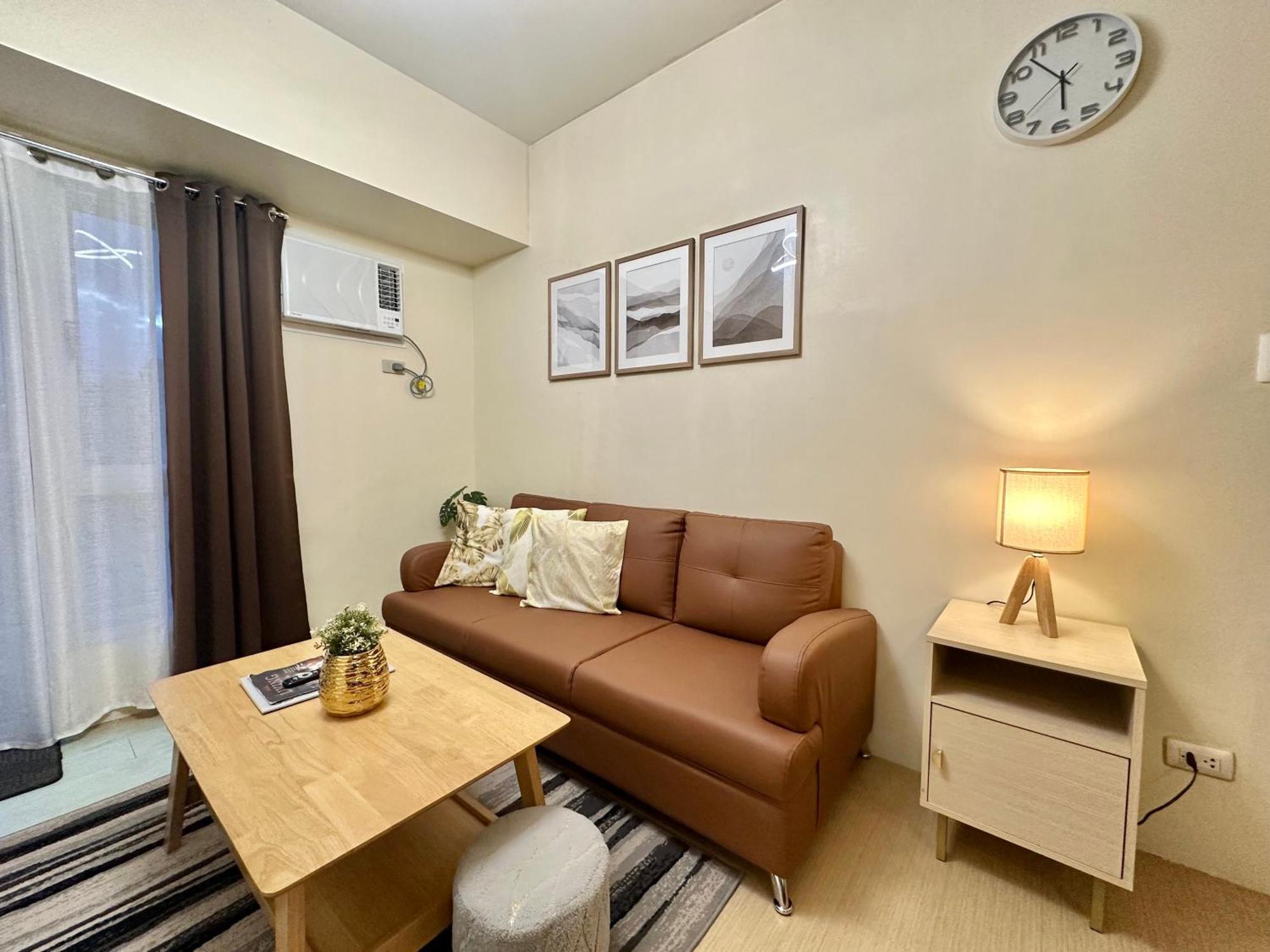 2-Bedroom Condo Unit With Balcony At Centrio Tower Beside Ayala Centrio Mall Downtown Cdo Кагаян-де-Оро Экстерьер фото